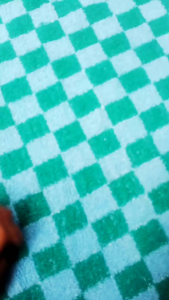 Keset Handuk Motif Kotak: Pilihan Terbaik untuk Keset Kaki Dapur & Depan Rumah