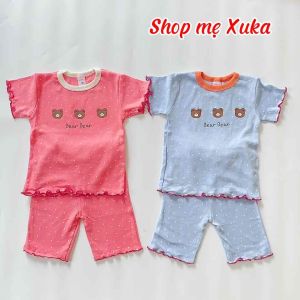 Bộ quần lửng bé gái hình gấu chấm bi