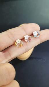 จิวหูแสตนเลส ดอกไม้วง ก้านเล็ก (ราคาต่อชิ้น)