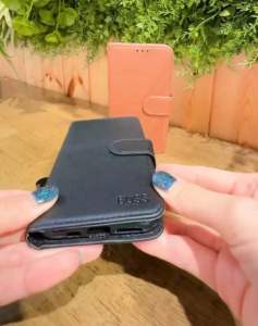 เคส iPhone11pro เคสมือถือ เปิด-ปิด ข้างหน้ามีแม่เหล็กล็อค มีช่องใส่รูปบัตรใส่เงินได้พร้อมสายห้อยเคส