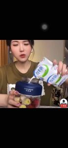 新款无线便携式榨汁机小型家用多功能炸果汁充电水果榨汁杯吨吨桶