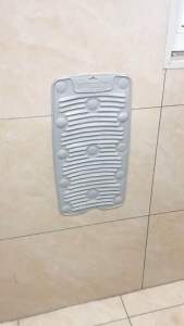 多功能硅胶搓衣板 (1个) Multifunctional Silicone Washboard 洗衣板 可折腾带吸盘搓衣板家用衣板😍 可折叠硅胶搓衣板,折叠方便,凹槽设计,防滑吸盘.