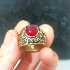 Nhẫn Mỹ Học viện quân sự Westpoint năm 1997 hợp kim đính đá đỏ rực rỡ Freesize
