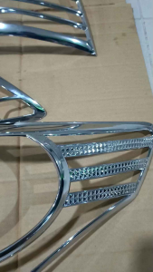 Garnish List Lampu Depan & Belakang Grand Innova 2012-2015 (Sebelum Reborn) Hitam & Chrome