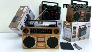 Fp-722-s Dual Solar Speaker High Power Sub Woofer Unit Professional Multiband Receiver Am FM Sw1-2 Radio With Telescopic Antenna