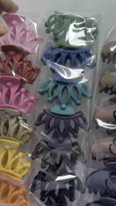 Jepit rambut dove mahkota/bunga dua isi 12 pcs