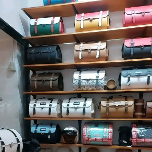 Vespa Accessory Bag L12\"XH10\"XW10: The Ultimate Compact Carrier Solution