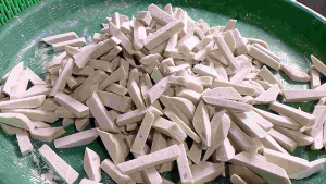 Basreng Stik Pedas Daun Jeruk 250 Gram