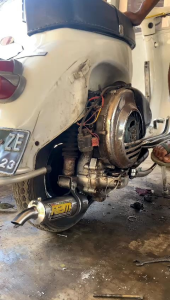 Knalpot Vespa Buang kanan GRATIS LASER NAMA