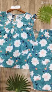 Bộ tole lững vnxk siêu đẹpchất vải rất đẹpđường may tỉ mỉ.xịn xò.bộ mặc nhà vải tôn mặc siêu mát . Đồ bộ đồ _mặc_nhàđồ _bộ_đẹp size từ 43-67kg vừa