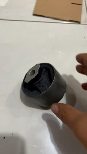 BUSHING BOSH TRANS MOUNTING TRANSMOUNTING SUZUKI NEW CARRY 2018 ORIGINAL