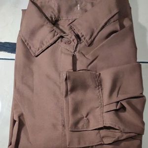 Kemeja Dexy Oversize Bahan Katun