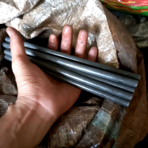 Pipa Besi Seamless Od 10.5mm Id 6.5mm Tebal 2mm panjang 20cm