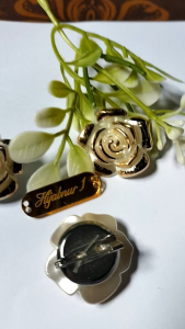 Hijabnur1-  Bros Bunga  - Peniti Dagu -  Pin Hijab Handmade