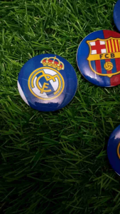 pin Bros peniti logo club bola bisa custom pake club kalian juga