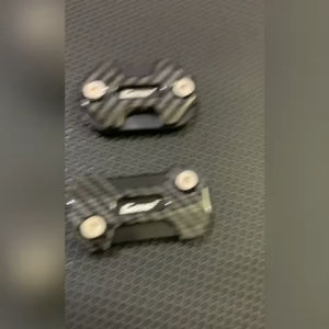 TUTUP MINYAK REM CNC CARBON / KARBON - HONDA - YAMAHA ( HONDA : VARIO 110 CARBU - VARIO 125 TECHNO - VARIO 110 LED FI / ESP - BEAT - SCOOPY DLL ) - ( YAMAHA : FINO - X RIDE - NMAX - AEROX - MIO DLL )