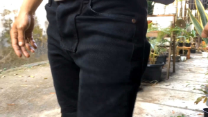 Celana Jeans Motor Hitam dengan Pelindung Lutut