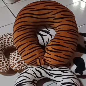 BANTAL LEHER KARAKTER MOTIF ALL SIZE