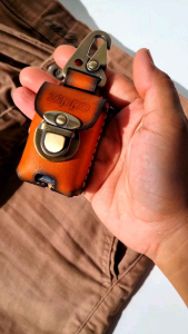 AKSESORIS SARUNG KULIT ZIPPO DUA MODEL GANTUNGAN DAN IKAT PINGGANG