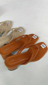Sandal jepit tLi heels wanita kekinian 5Cm AR 07