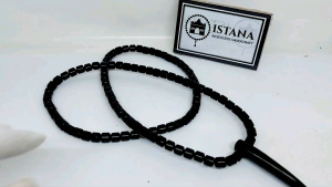kalung kayu galih kelor hitam liontin model taring