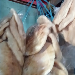 opak manis opak gurih dan enak nikmat buat yg suka ngemil..