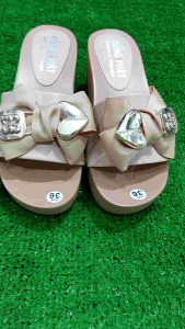 GUỐC NỮ QUAI NGANG ĐÍNH NƠ ĐÁ DÉP ĐẾ XUỒNG 7 CM nhựa PU siêu nhẹ