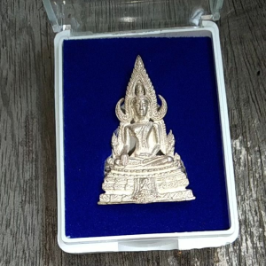 พระพุทธชินราช เงินแท้ พิมพ์โบราณ ปี2530 พิมพ์ใหญ่ ออกวัดพระศรีรัตนมหาธาตุ พิษณุโลก พิธีใหญ่ มีกล่อง รับประกันแท้