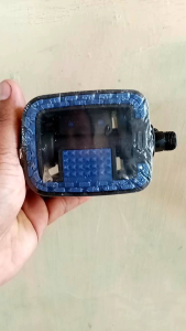 Pedal sepeda 20 24 26 As Besar warna random - Pedal sepeda - Pedal sepeda mini - Pedal sepeda BMX - Pedal sepeda Universal - Pedal sepeda dewasa - Pedal sepeda mini - Pedal sepeda sayur - Pedal sepeda As Besar - Pedal Kayuh Sepeda - Pengayuh Sepeda