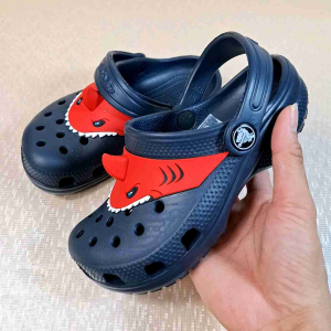 Sandal Crocs Fan Lab Shark Tanduk Clog Kids