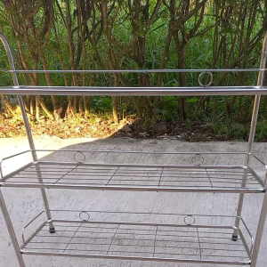 kệ giày dép inox 3 tầng.26cm x 60cm cao 62cm. đang dây 3 ly