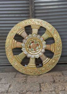 ธรรมจักรทอง ธรรมจักร 12 ราศี ขนาดรัศมี 100 cm. (1 เมตร) ทำจากไม้ MDF หนาพิเศษ ปิดทองเปลว แต่งคริสตัล