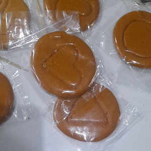 PERMEN DALGONA SQUID GAME VIRAL ISI 12 PC