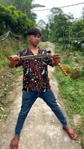 Golok Super Kokok & Multipungsi: Alat Baja Untuk Berbagai Kebutuhan