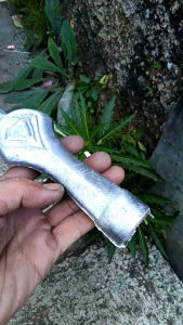 Aksesoris Gagang bawah alumunium mentahan super murah