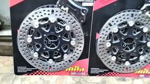 Disc Cakram Depan Variasi Model New Bulat Hitam PSM KTC TDR Beat Vario Scoopy Genio Dill Baut 4 pnp