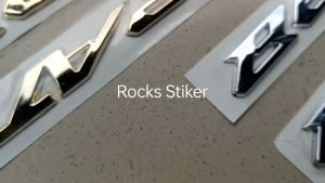 Emblem Timbul 3D Motor Honda Beat Warna Emas