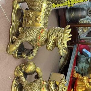 Tượng kỳ lân bằng đồng cao 30cm x 40cm nặng 13kg