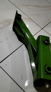 Traktor Quick Impala Hit & Perlengkapan Pertanian