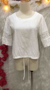 Áo Cổ Tròn Tay Phối Ren 2 hand- hiệu Y& Y- Size S (A112)