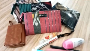 Dompet Tenun Lombok Asli: Pilihan Tepat untuk Pria dan Wanita
