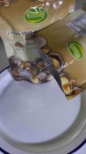 เห็ดหอมอบกรอบรสดั้งเดิมหอมอร่อยขายดีค่ะหนึ่งแพ็คราคา 59 บาท