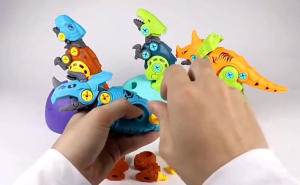 Mainan anak robot DIY Dinosaurus dengan obeng