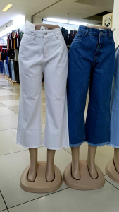 high waist wide leg jeans pelazzo berbulu. solid denim quality jeans premioum. loose fitting.