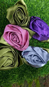 Bunga Satin Perkhawinan Hantaran /Hamper Pembungkusan Wedding /DIY Decoration Hantaran Perkhawinan /Hiasan Pelamin Perkhawinan /Handmade Hamper Bunga Pembungkusan.