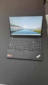 Gaming Lenovo Thinkpad E585 Ryzen 3 AMD Vega 3 Graphic Card 15.6inch Full HD 16GB Ram Gaming Laptop
