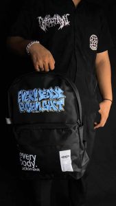 Losantos- Tas ransel pria everybody black Free sticker
