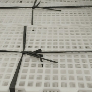 Slat alas plastik bahan murni alas kandang domba/ayam/anjing/alas plastik 100 x 50 x 4 cm