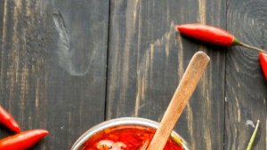 Sweet Chili Garlic Oil |120ml| BY OLOMA Garlic Sauce Crafted For Food Lovers Spice Up Your Meals Chilli Sauce