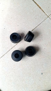 Karet Stabilizer Kijang Kapsul LGX LSX 1set 4pcs